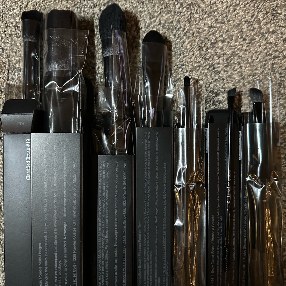 Professional Makeup Brush Set - Black